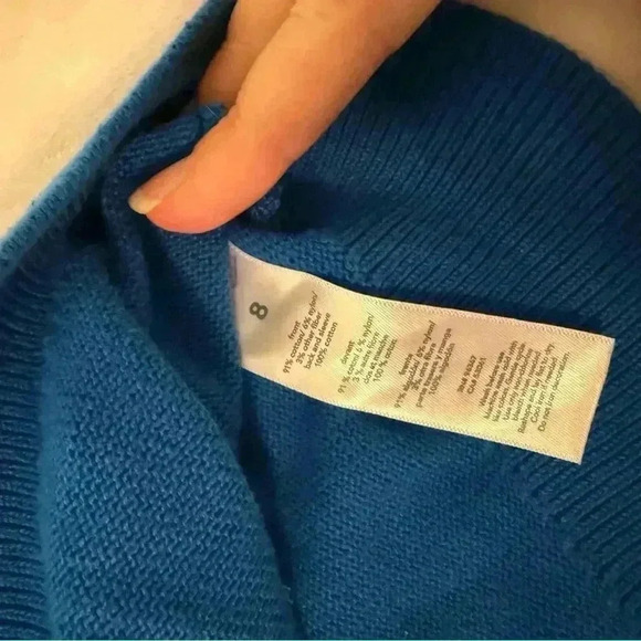 OshKosh B’gosh Polar Bear Sweater Size 8 Youth - Picture 6 of 7